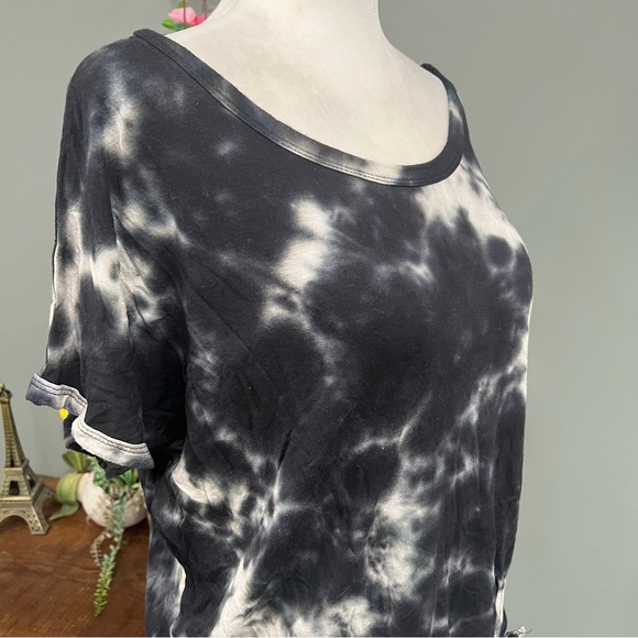 Caution To The Wind Side Tie Up Top - Picture 6 of 12